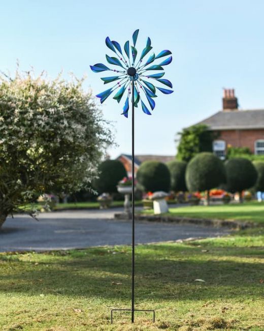 Iridescent blue windspinner