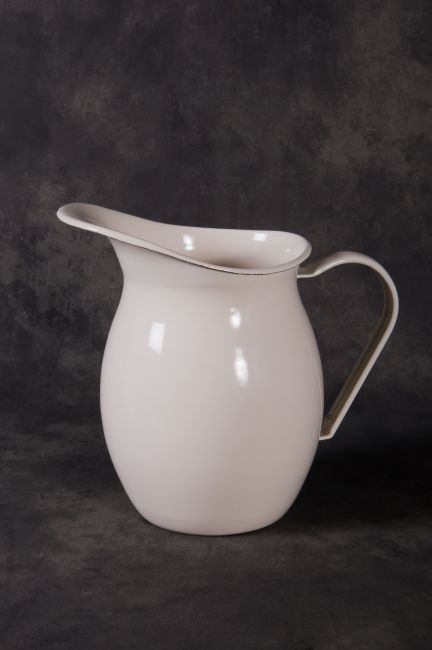 “Honey Pot House” Enamel Jug “Honey Pot House” Enamel Jug