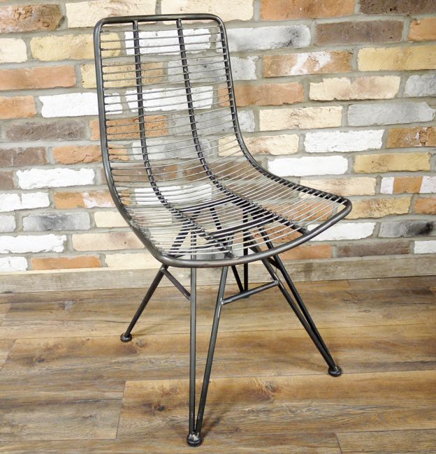Curved Wire Metal Chair Curved Wire Metal Chair