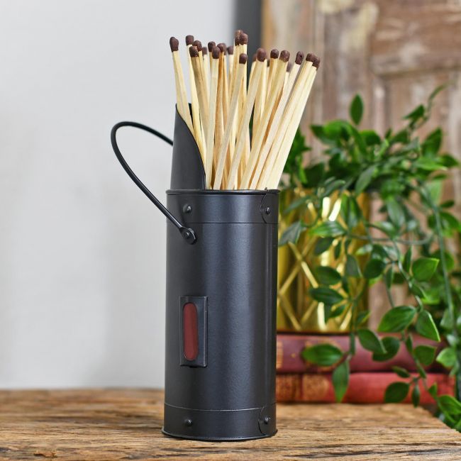 Black Match stick holder with extra long fire matches Black Match stick holder with extra long fire matches