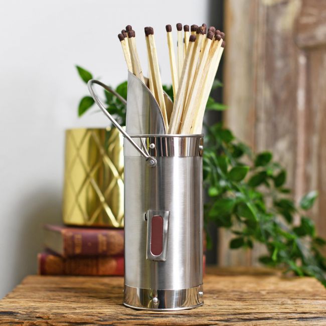 Brushed steel Match holder with extra long matches Brushed steel Match holder with extra long matches