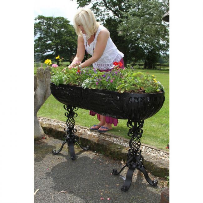 Black Highgate Free Standing Trough Planter Black Highgate Free Standing Trough Planter