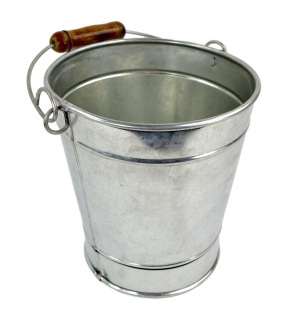Galvanised Metal Bucket Galvanised Metal Bucket