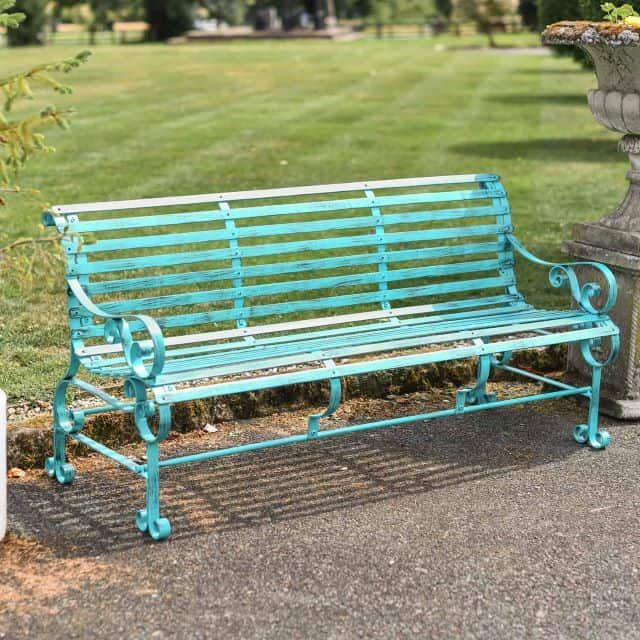 Robust “Chatham Park Bench finished in Green Robust “Chatham Park Bench finished in Green