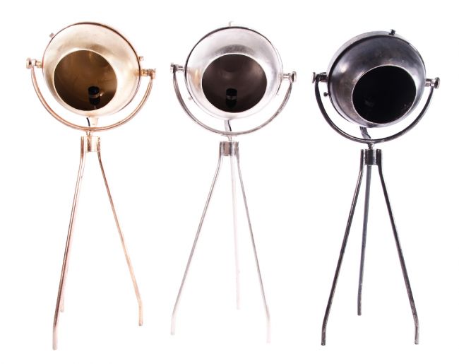Iron Ball Tripod Lamp Iron Ball Tripod Lamp