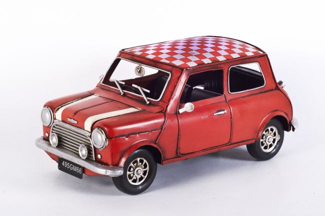 “Mini Cooper” in red and white tin model - 1960 “Mini Cooper” in red and white tin model - 1960