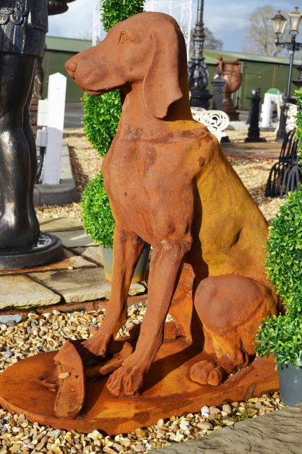 “Resbridger” Cast Iron Dog sculpture 