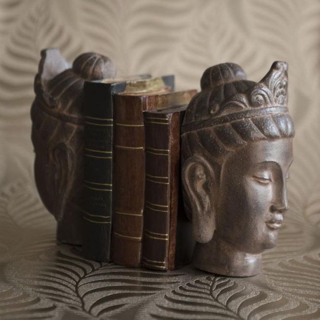 Rustic Effect Buddha Head Bookends in Situ Rustic Effect Buddha Head Bookends in Situ