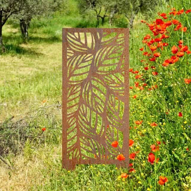 Rustic Leaf Pattern Garden Screen - Thumbnail Rustic Leaf Pattern Garden Screen - Thumbnail
