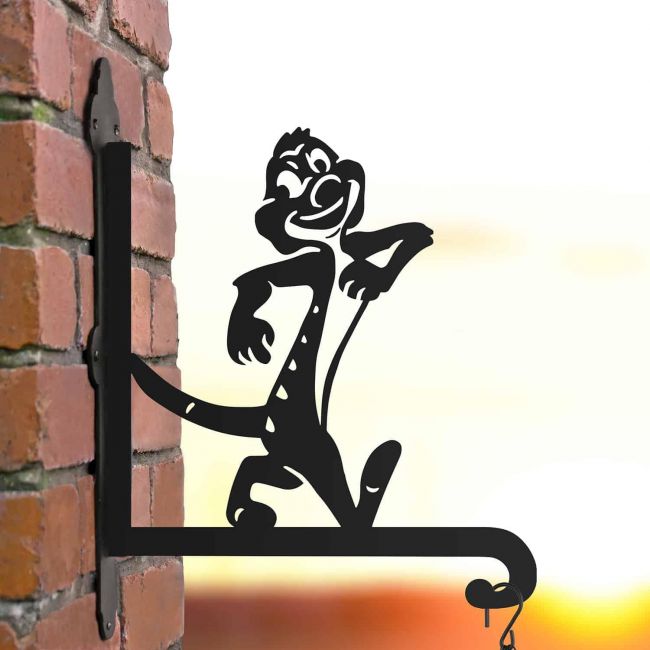 Steel Cartoon Meerkat Hanging Basket Bracket Steel Cartoon Meerkat Hanging Basket Bracket
