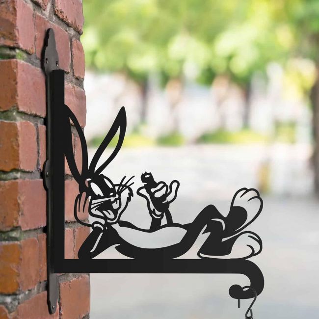 Steel Cartoon Rabbit with Carrot Hanging Basket Bracket Steel Cartoon Rabbit with Carrot Hanging Basket Bracket