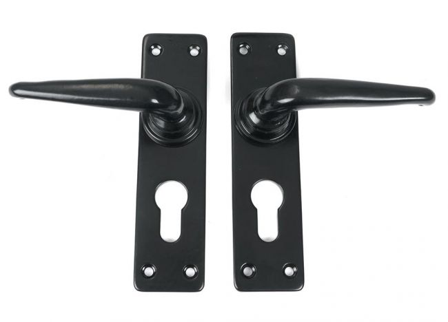 Diamond Bathroom Thumb Lock in a Beeswax Finish Diamond Bathroom Thumb Lock in a Beeswax Finish