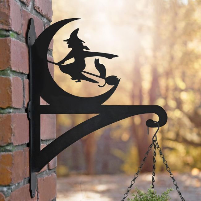 Witch Design on the Bracket Witch Design on the Bracket
