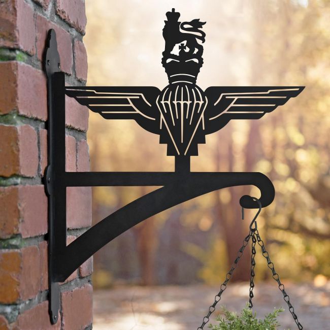 British Parachute Regiment Emblem Bracket Outdoor British Parachute Regiment Emblem Bracket Outdoor