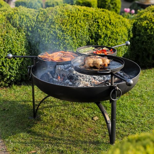 Simple "Plain Jane" Fire Bowl in Garden Simple "Plain Jane" Fire Bowl in Garden
