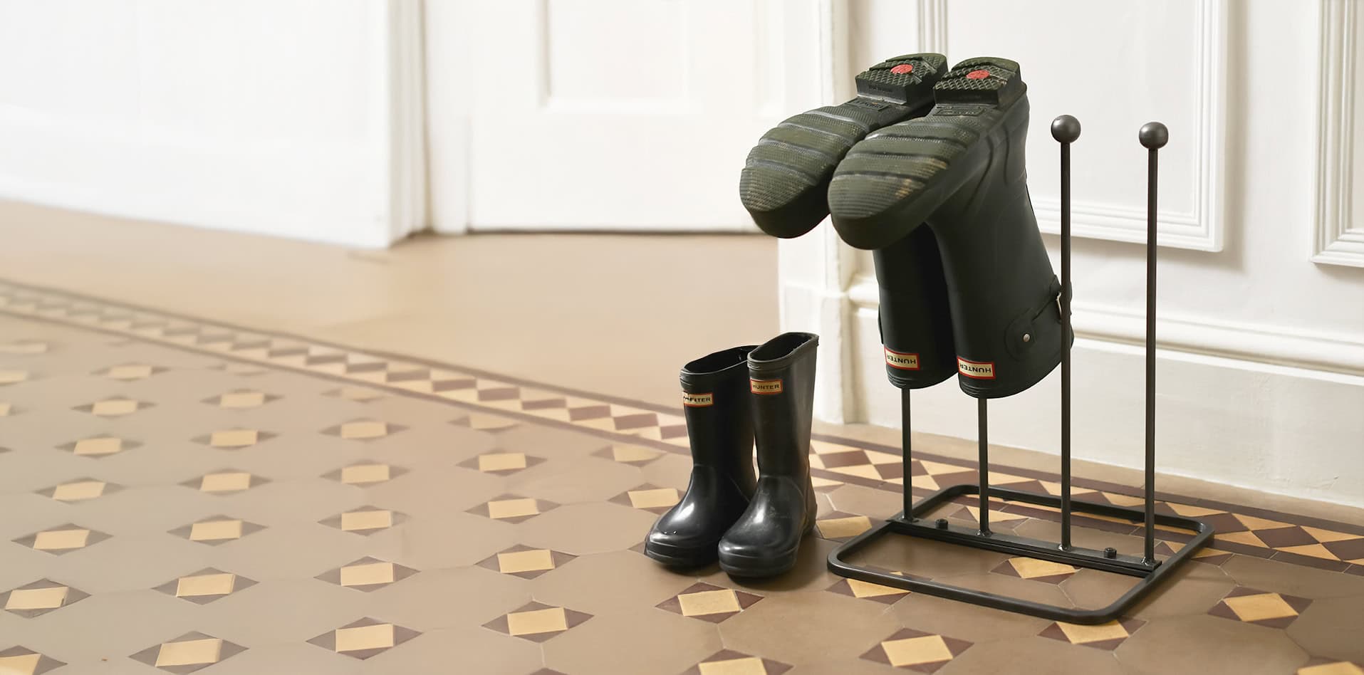 Boot-welly-racks-holders-desktop