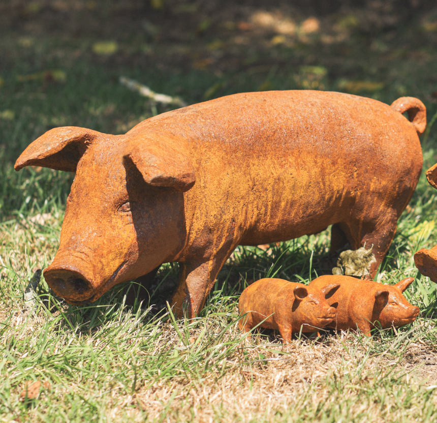Cast_Iron_Pig_Family_860x832px