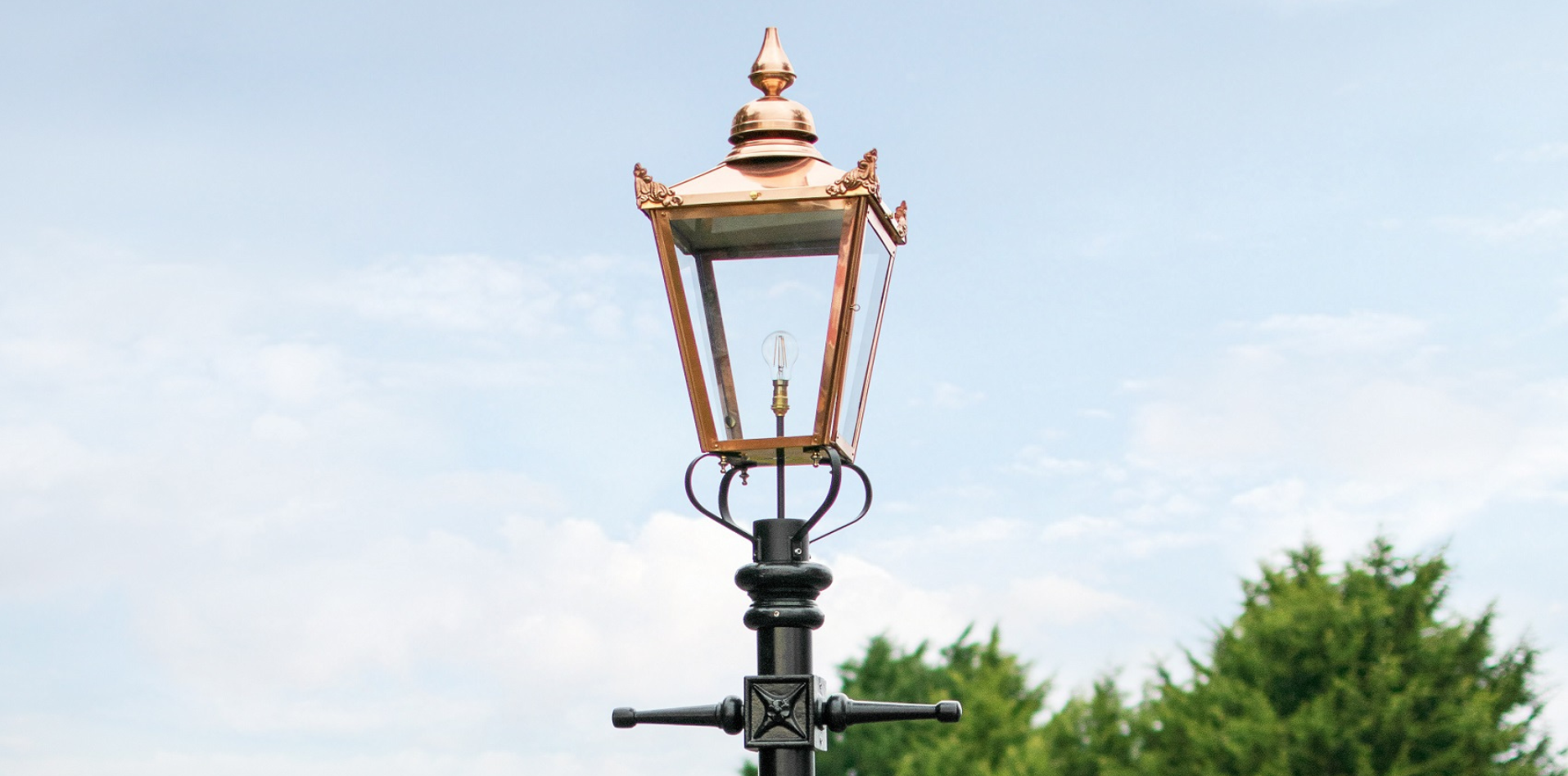 Copper_Lamp_Post_Desktop