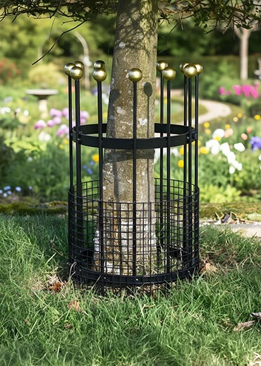 Tree Guards & Surrounds