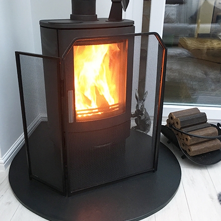 Minster Three Fold Fire Guard With Log Burner