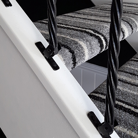 Stair spindles twist